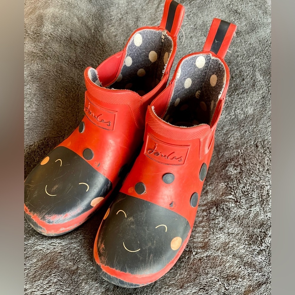 Adorable ladybug rain ankle boots by Joules size 11, used